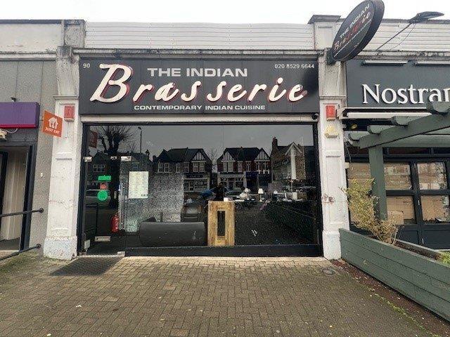 90 Station Rd, Londres à louer - Photo du bâtiment - Image 3 de 3