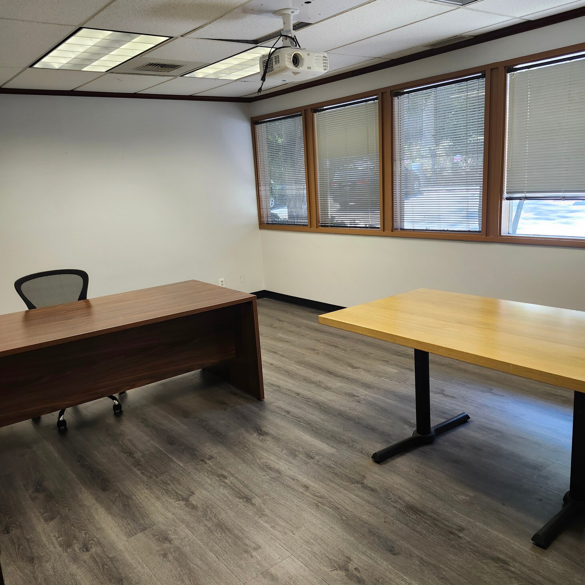 750 Fairmont Ave, Glendale, CA for lease Interior Photo- Image 1 of 7