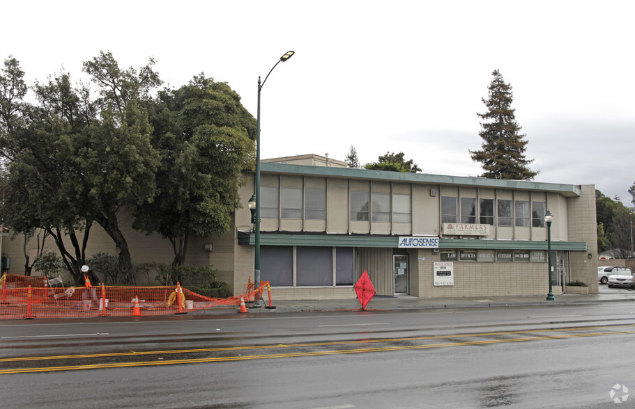 22708-22712 Foothill Blvd, Hayward, CA for lease - Building Photo - Image 2 of 3