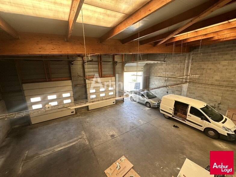 Flex in Cesson-Sévigné for lease - Interior Photo - Image 3 of 7
