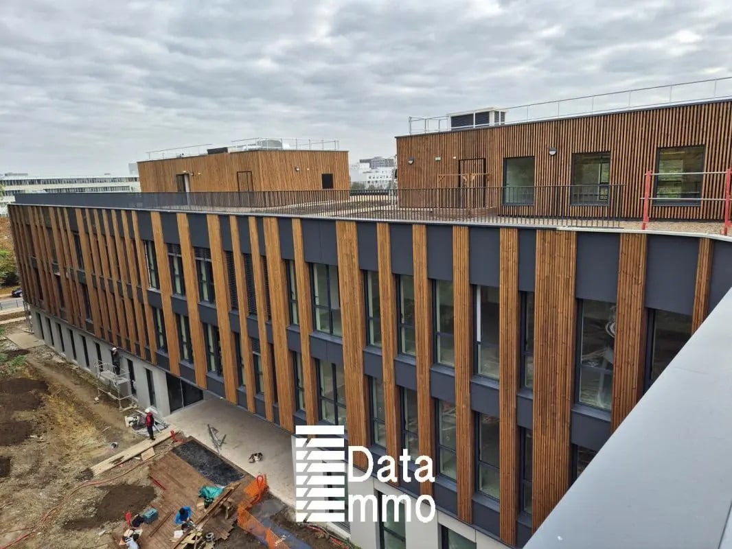 4 Rue Alfred Nobel, Champs-sur-Marne à louer Photo principale- Image 1 de 3