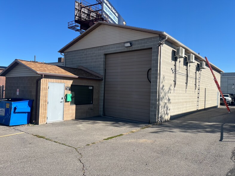 3840 W 5400 S, Taylorsville, UT à louer - Photo du bâtiment - Image 2 de 22