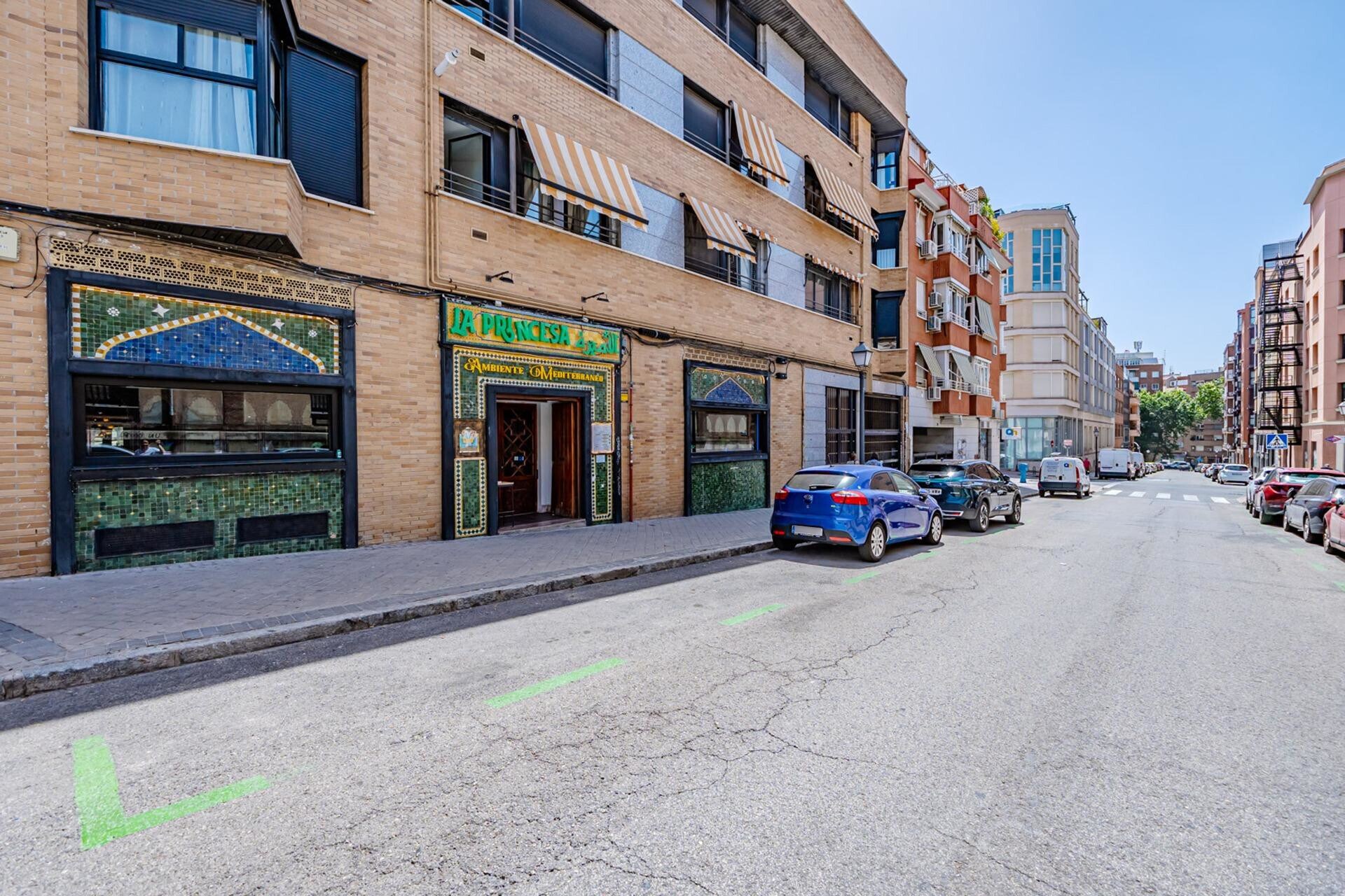 Retail in Madrid, Madrid for lease Building Photo- Image 1 of 7