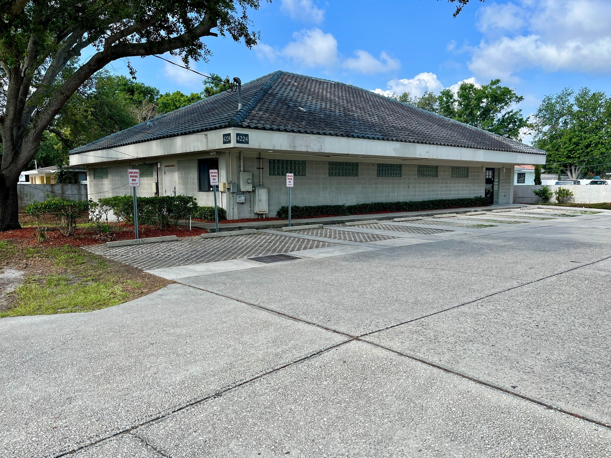 4224 N Tampania Ave, Tampa, FL for sale Building Photo- Image 1 of 12