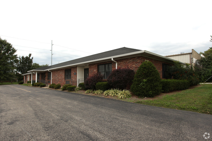 2106 Plantside Dr, Louisville, KY for lease - Building Photo - Image 1 of 12