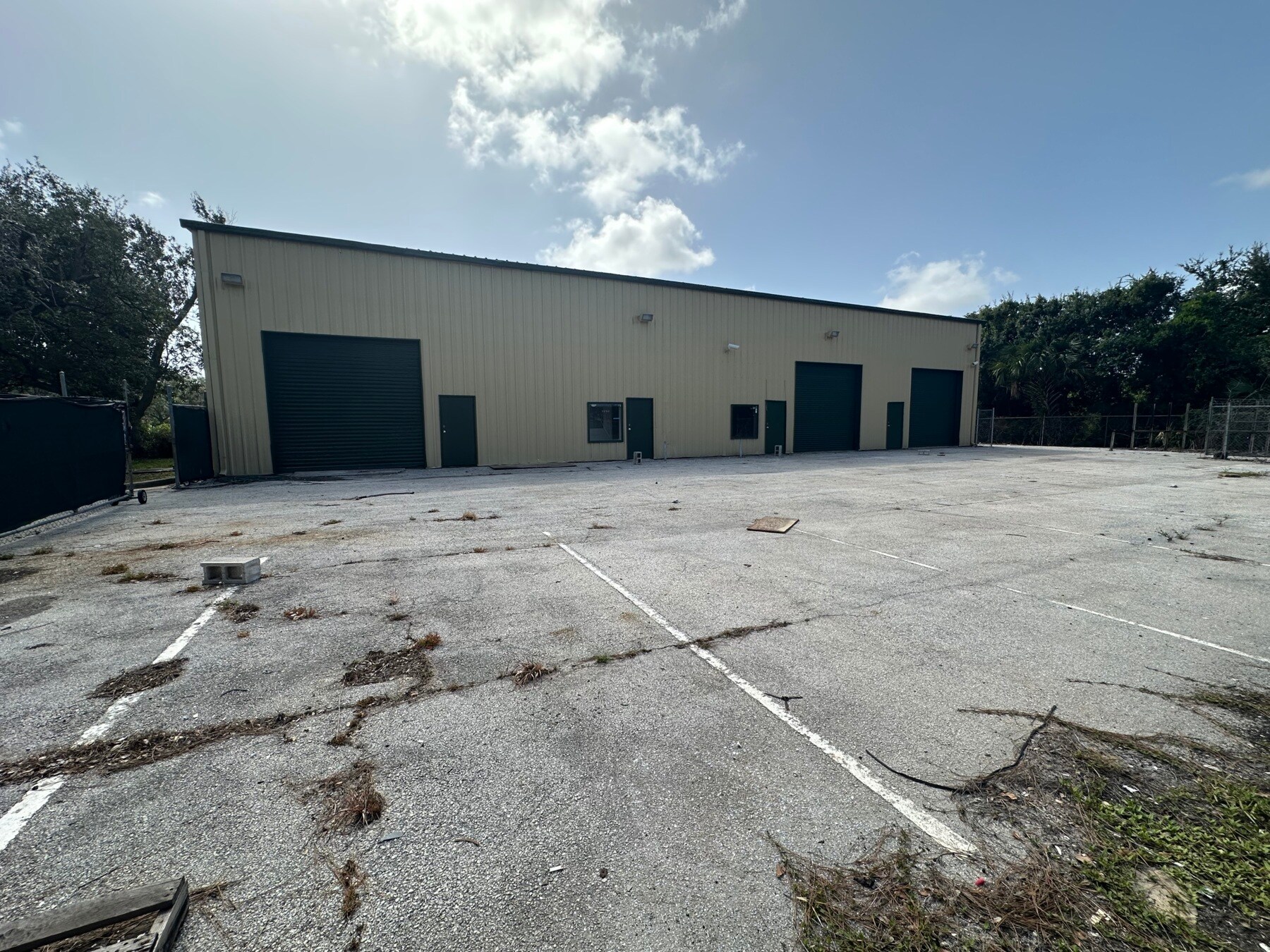 1592 SE South Niemeyer Cir, Port Saint Lucie, FL for sale Building Photo- Image 1 of 1
