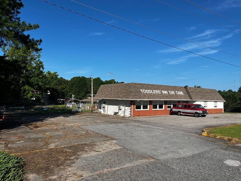 11547 Us-70 Hwy, Clayton, NC à vendre - Photo du bâtiment - Image 2 de 4