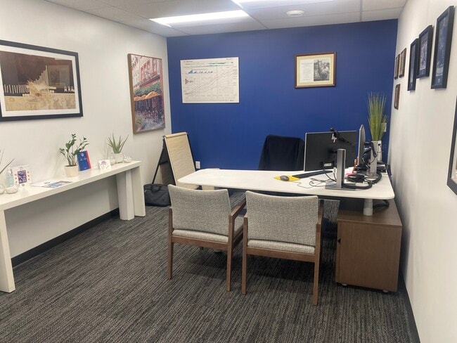 Plus de détails pour 3048 Skaha Lake Rd, Penticton, BC - Commerce de détail, Local d'activités à louer