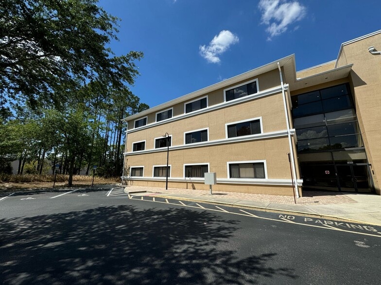 1490 Sunshadow Dr, Casselberry, FL for lease - Building Photo - Image 3 of 32