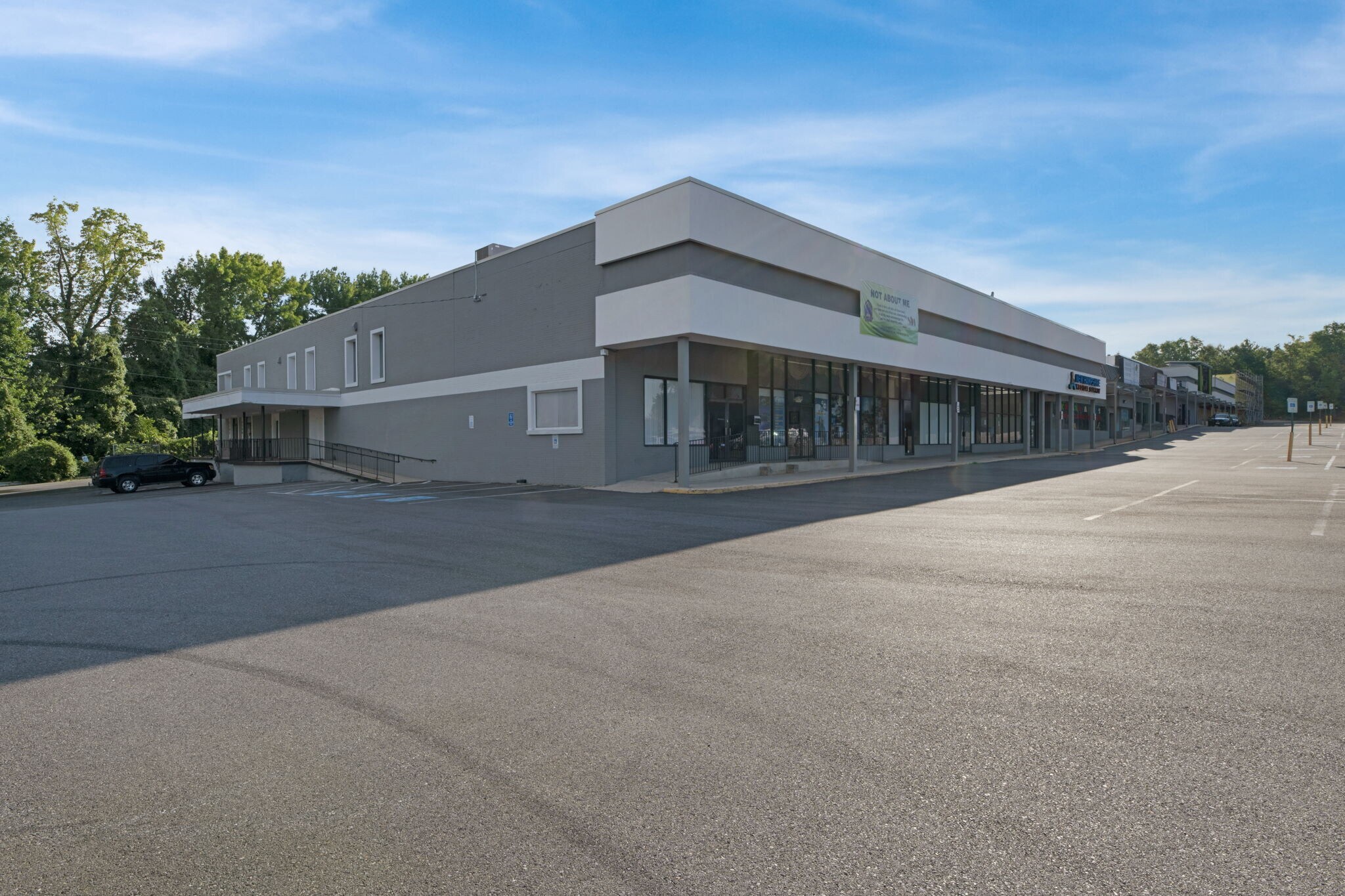 3100 Branch Ave, Temple Hills, MD à louer Photo du bâtiment- Image 1 de 54