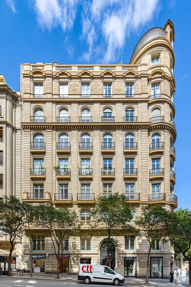 Carrer de Muntaner, 292-294, Barcelone, Barcelona à louer - Photo du bâtiment - Image 2 de 7