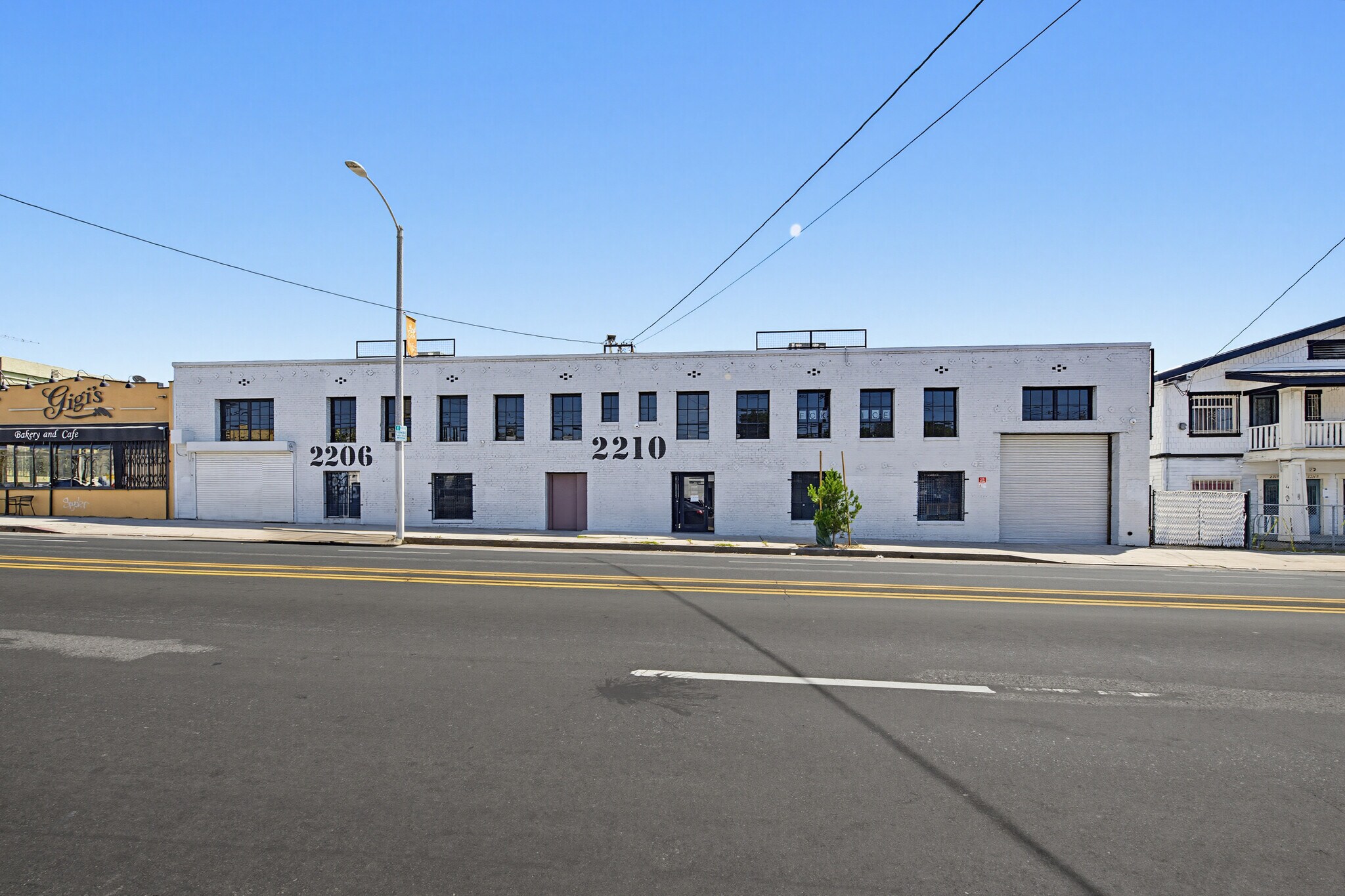 2210 W Temple St, Los Angeles, CA à vendre Photo du bâtiment- Image 1 de 11