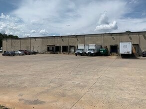 300 Industrial Dr, Birmingham, AL for lease Building Photo- Image 1 of 6