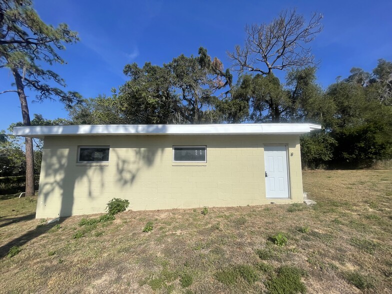 205 Fern Dr, Leesburg, FL for lease - Primary Photo - Image 1 of 13