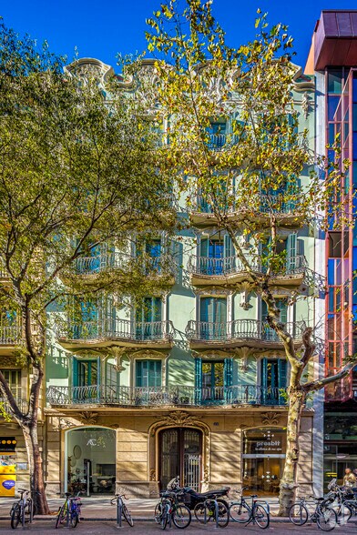 Carrer de Còrsega, 271, Barcelona, Barcelona for lease - Primary Photo - Image 1 of 1