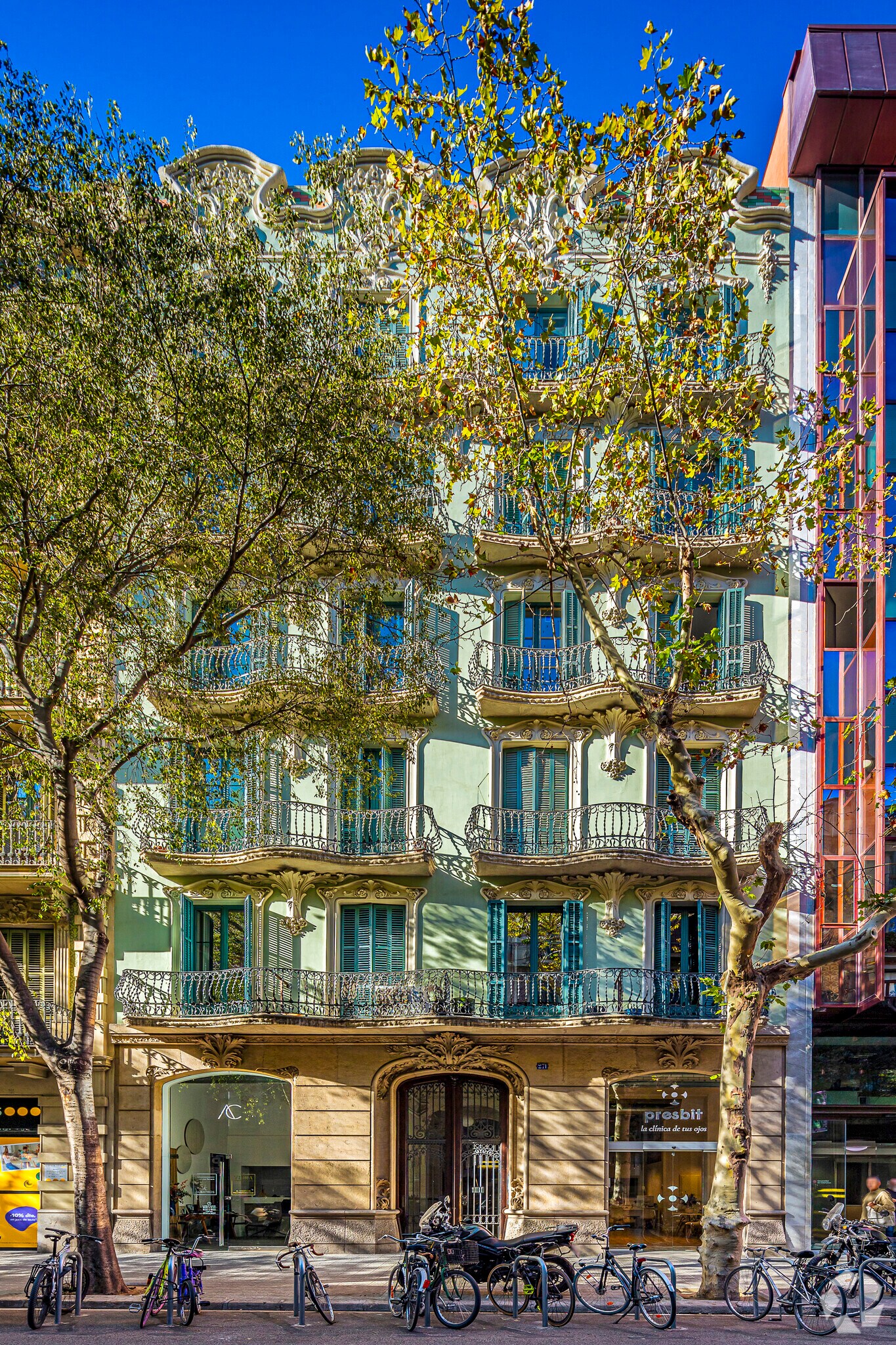 Carrer de Còrsega, 271, Barcelona, Barcelona for lease Primary Photo- Image 1 of 2