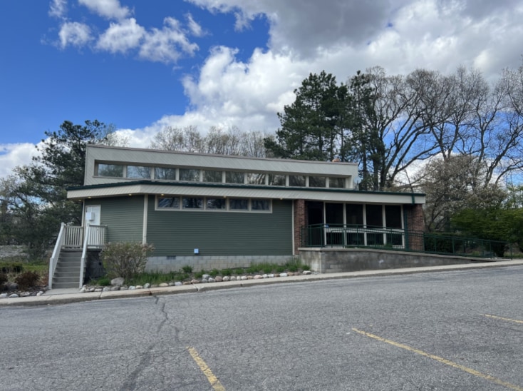 2725 S Milford Rd, Highland Township, MI for lease - Building Photo - Image 1 of 3