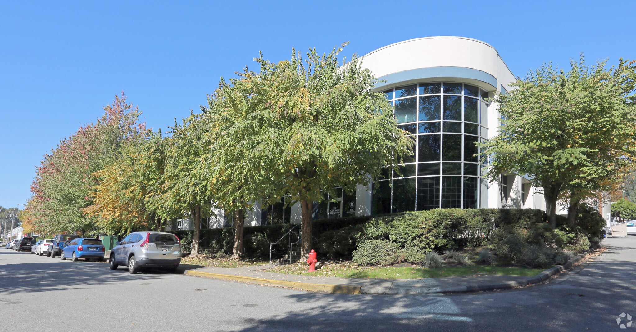 1000 W 14th St, North Vancouver District, BC for sale Primary Photo- Image 1 of 1