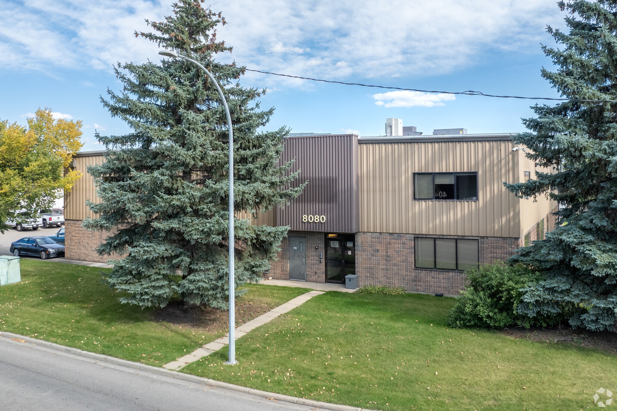 8080 40 St SE, Calgary, AB for sale Primary Photo- Image 1 of 1