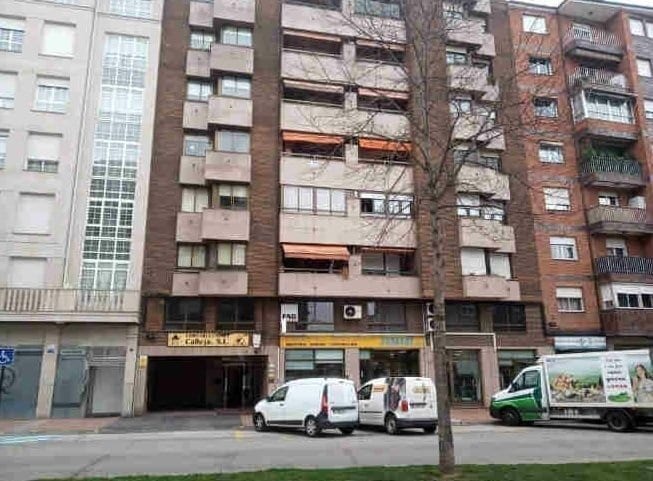 Retail in Ponferrada, León for sale - Building Photo - Image 2 of 11
