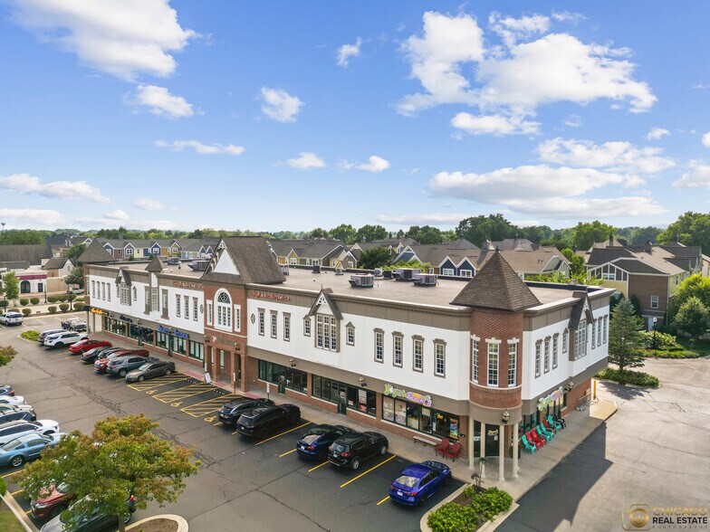3027 English Rows Dr, Naperville, IL à louer - Photo du bâtiment - Image 3 de 4