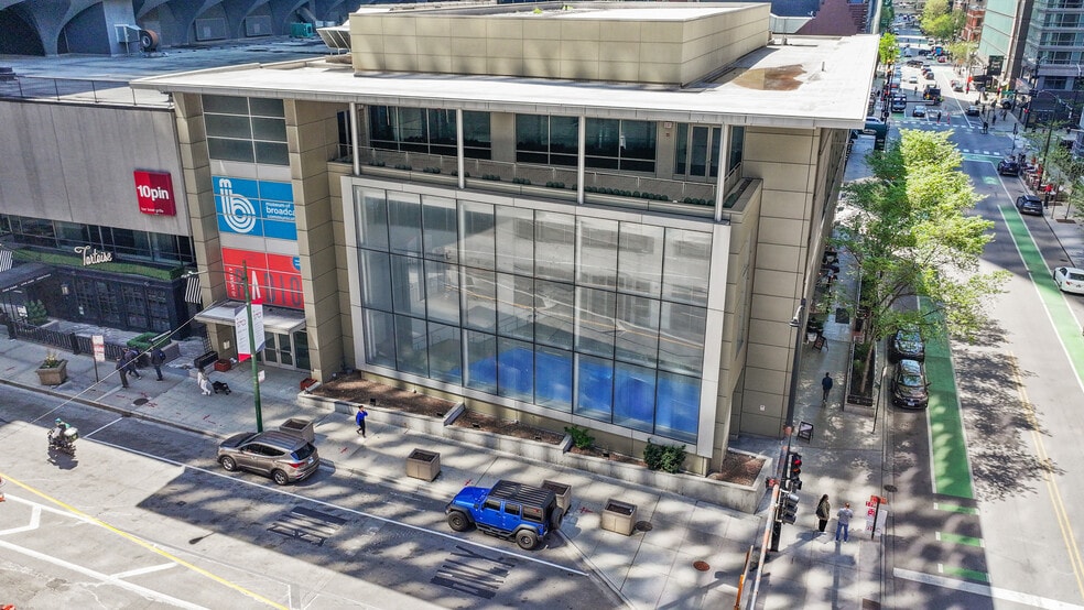 360 N State St, Chicago, IL for sale - Building Photo - Image 1 of 12