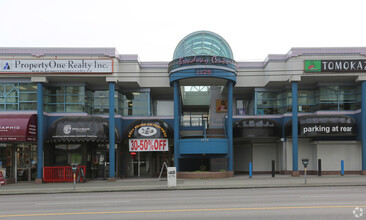 1128 W Broadway, Vancouver, BC à louer Photo du bâtiment- Image 1 de 1