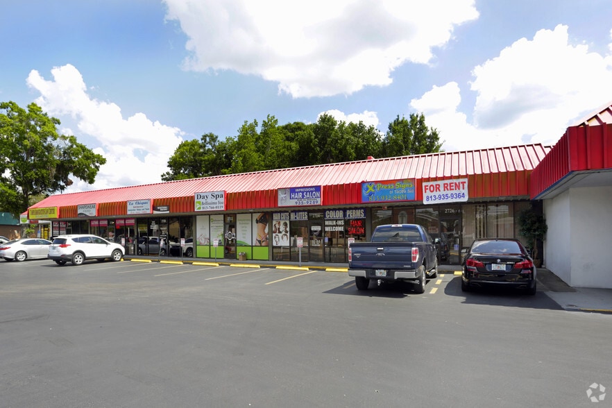 2712-2730 W Waters Ave, Tampa, FL à louer - Photo du bâtiment - Image 3 de 4