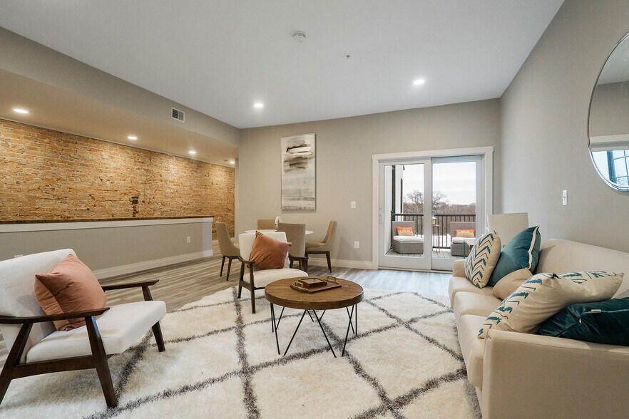 2649 Connecticut Ave NW, Washington, DC à vendre - Photo intérieure - Image 2 de 12