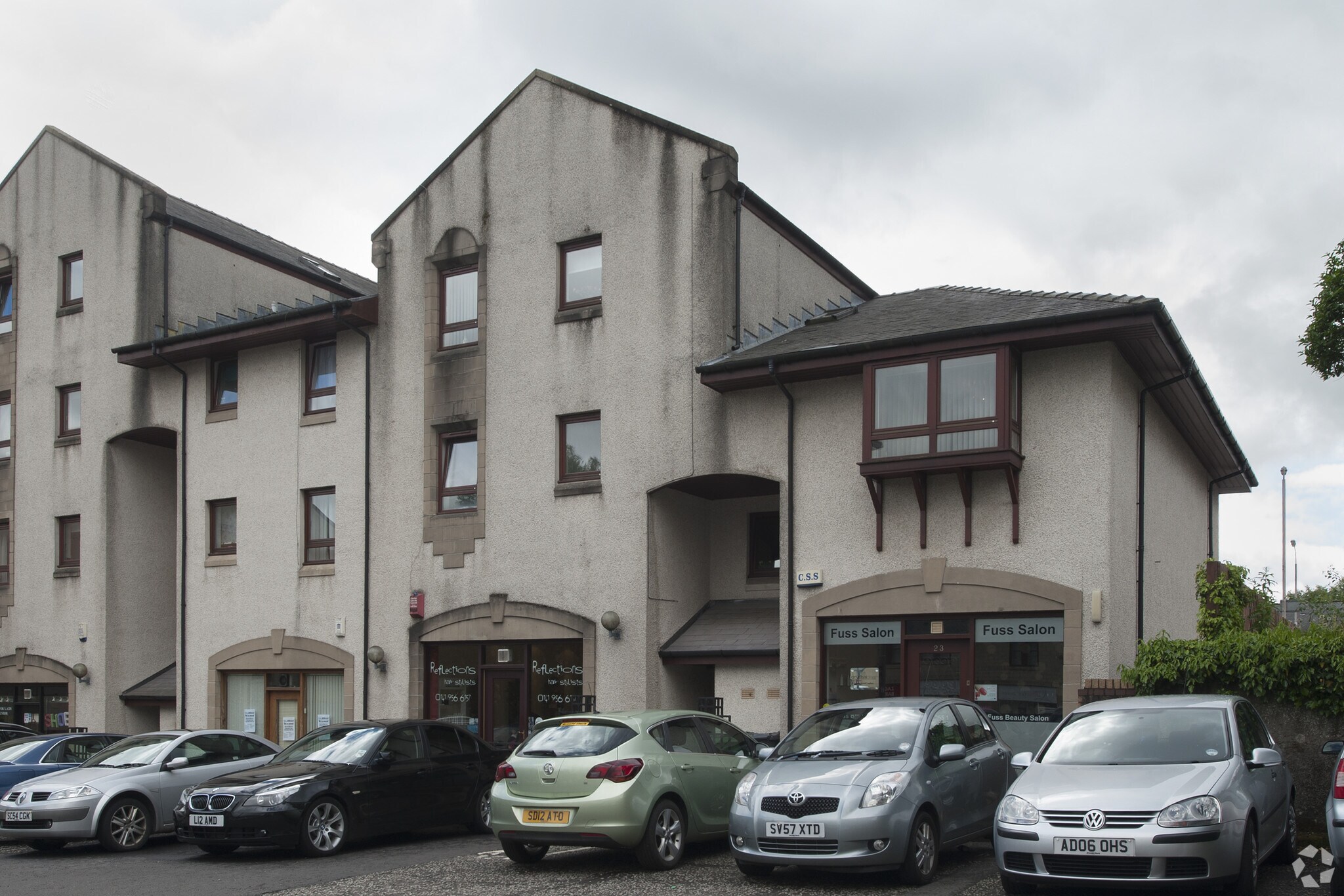23-29 Stewart St, Milngavie à louer Photo principale- Image 1 de 11