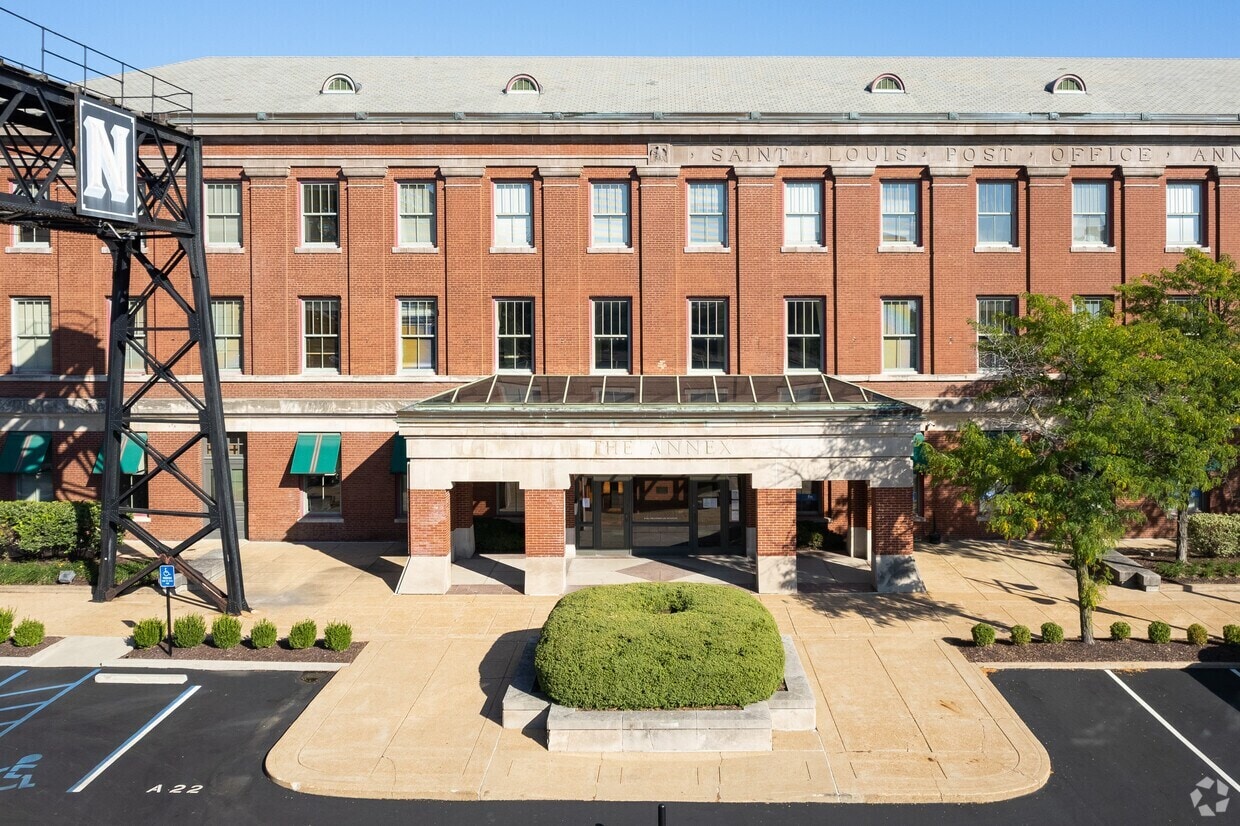 415 S 18th St, Saint Louis, MO for lease Building Photo- Image 1 of 1