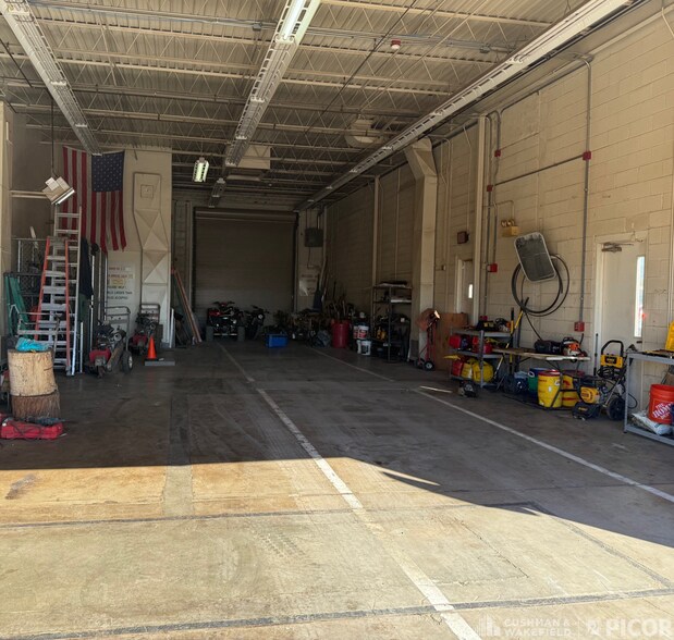 4040 E 29th St, Tucson, AZ à louer - Photo du bâtiment - Image 3 de 7