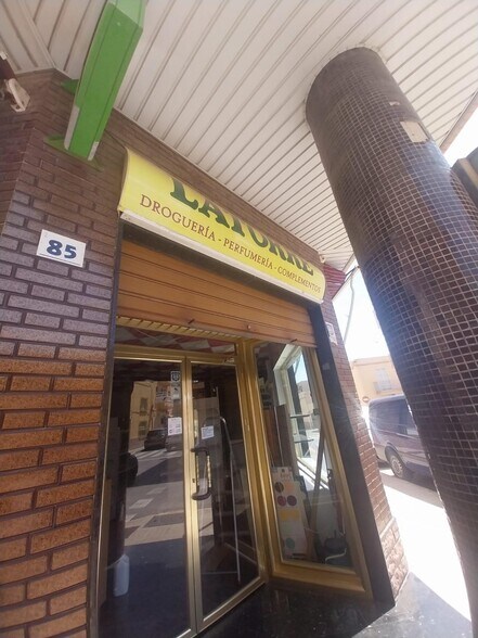 Commerce de détail dans El Ejido, Almería à louer - Photo du bâtiment - Image 2 de 11