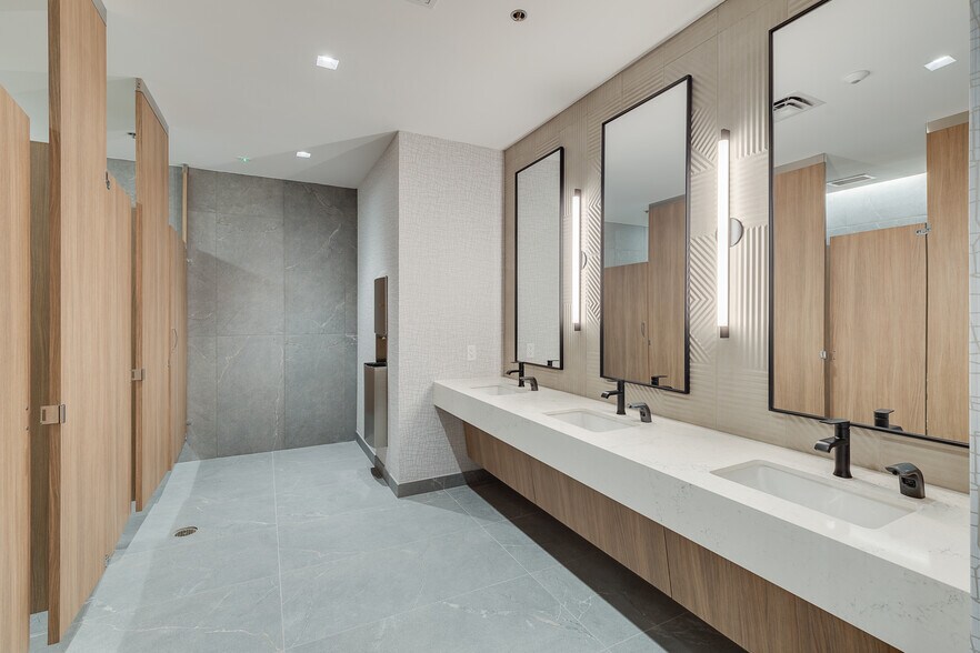 5100 Tennyson Pky, Plano, TX for lease - Interior Photo - Image 2 of 11