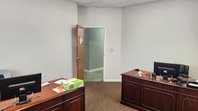 1316 Hardwood Trl, Cordova, TN for lease Interior Photo- Image 2 of 4