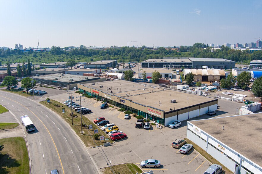 4509-4521 Manhattan Rd SE, Calgary, AB à louer - Aérien - Image 2 de 4