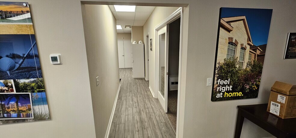 1209 Saxon Blvd, Orange City, FL à louer - Photo du bâtiment - Image 2 de 7