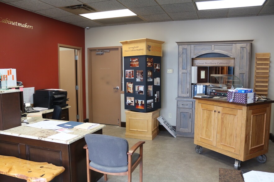 3112 Normandy Rd, Springfield, IL for sale - Building Photo - Image 3 of 18