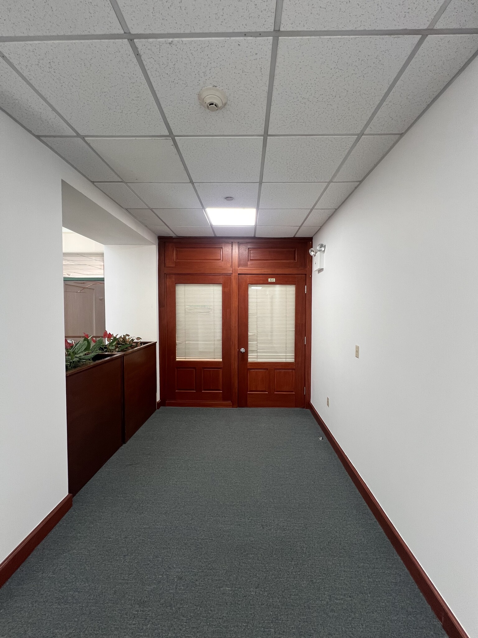 1 Park Pl, Peekskill, NY for lease Interior Photo- Image 1 of 6