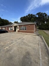 2786 E Millennium Dr, Fayetteville, AR for lease Interior Photo- Image 2 of 19