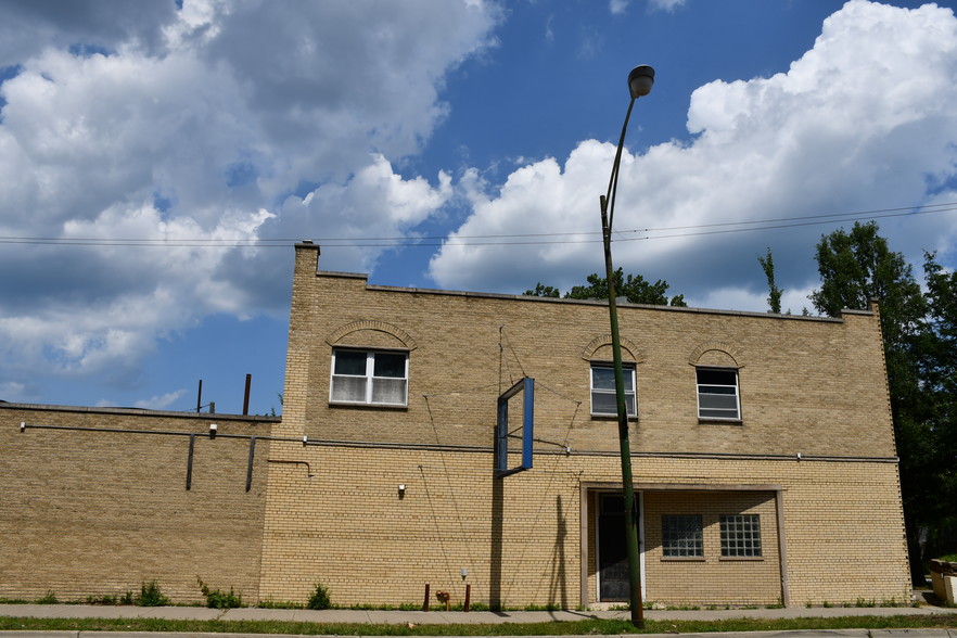 9624 S Colfax Ave, Chicago, IL à vendre - Photo principale - Image 1 de 2