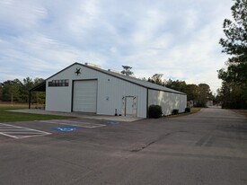 7,600 SF Air Conditioned Warehouse for Lease - Entrepôt