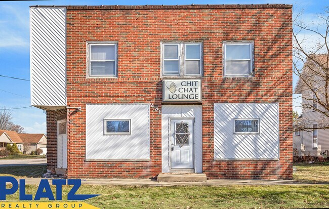 Plus de détails pour 231 N Center St, Newton Falls, OH - Commerce de détail à vendre