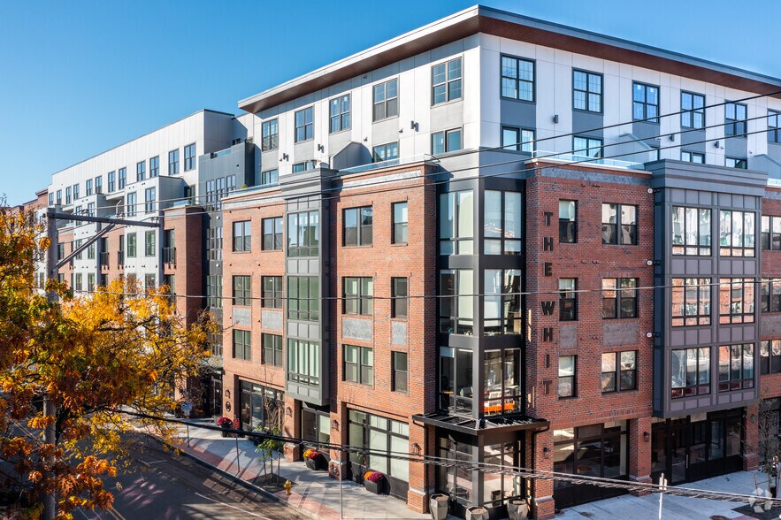 630-673 Chapel St, New Haven, CT à louer - Photo du bâtiment - Image 1 de 70