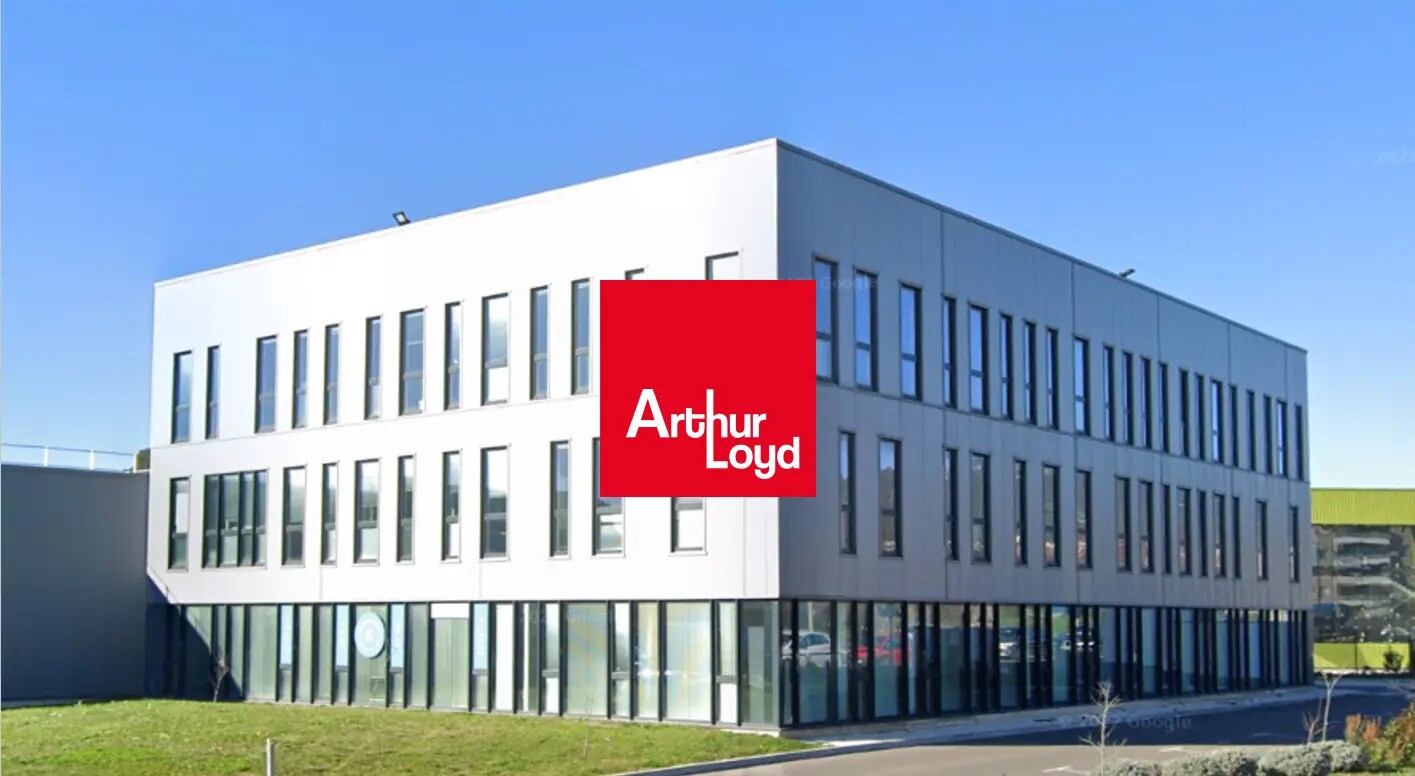 Office in Marseille for lease Building Photo- Image 1 of 7