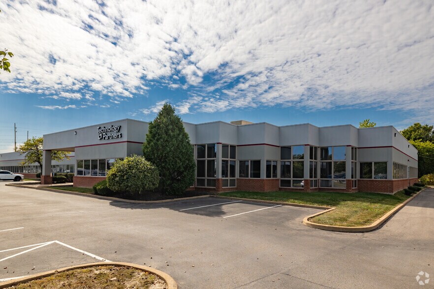 707 Spirit 40 Park Dr, Chesterfield, MO for sale - Building Photo - Image 3 of 19