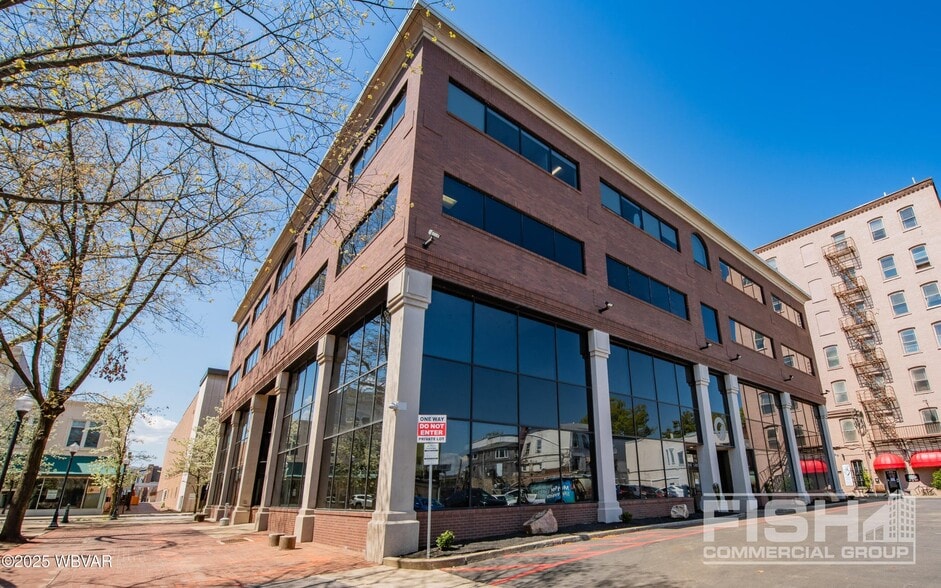 330 Pine St, Williamsport, PA for lease - Building Photo - Image 2 of 16