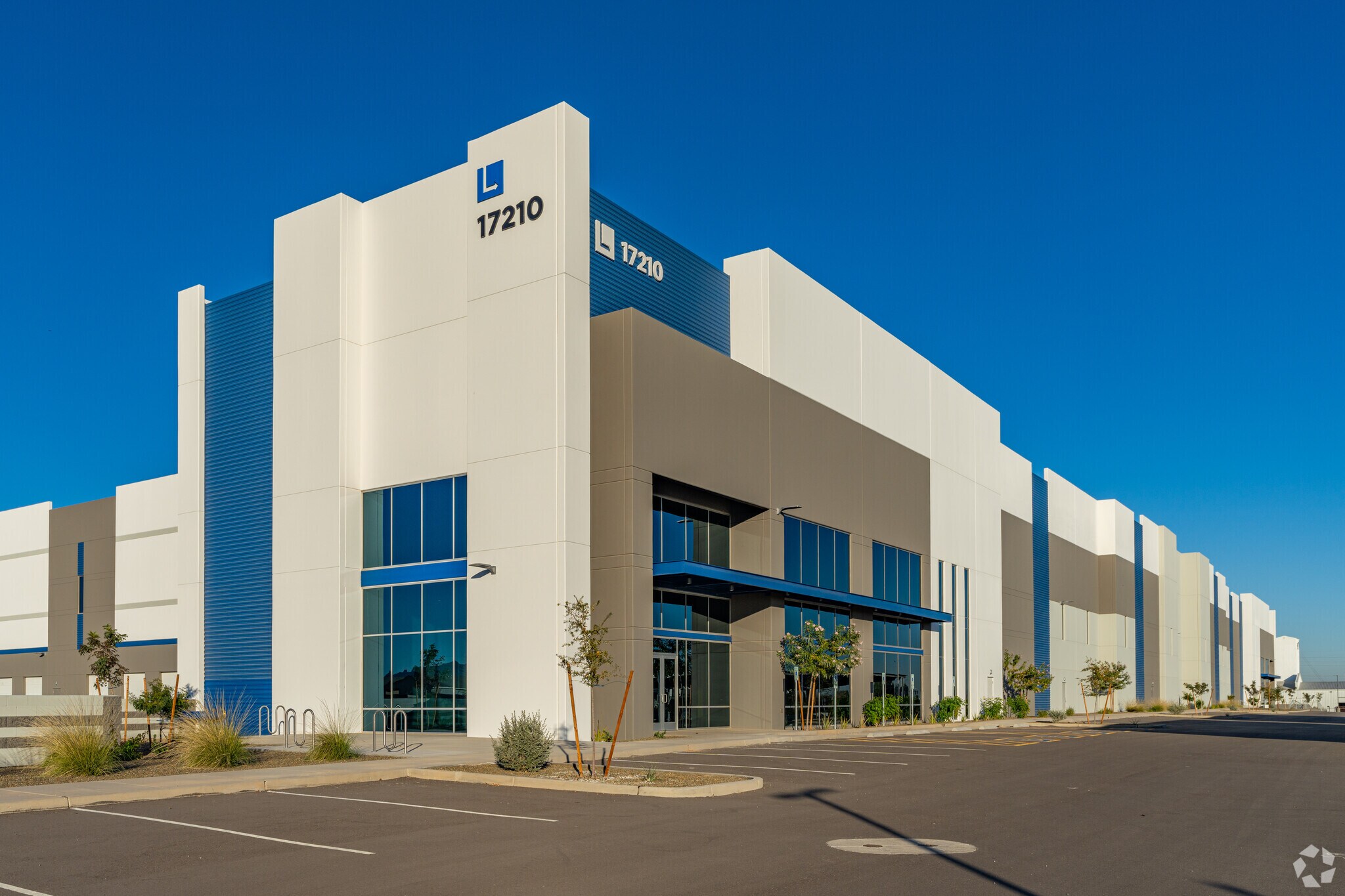 NE Corner of W. Olive Avenue & N. Cotton Lane, Waddell, AZ à louer Photo principale- Image 1 de 2