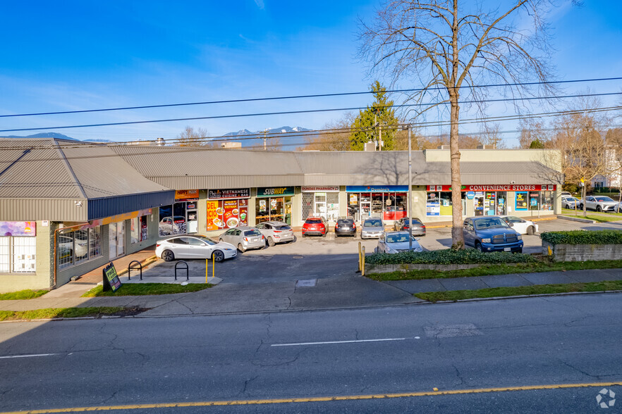2073-2099 Dundas St, Vancouver, BC for lease - Building Photo - Image 2 of 3
