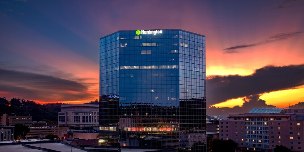 500 Lee St E, Charleston, WV à louer - Photo du bâtiment - Image 3 de 21